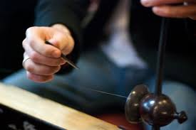 一弦琴ダンバウの演奏